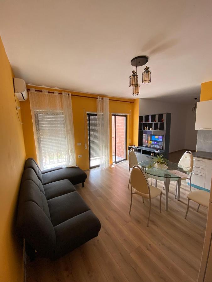 Eq Apartaments Tiran Dış mekan fotoğraf